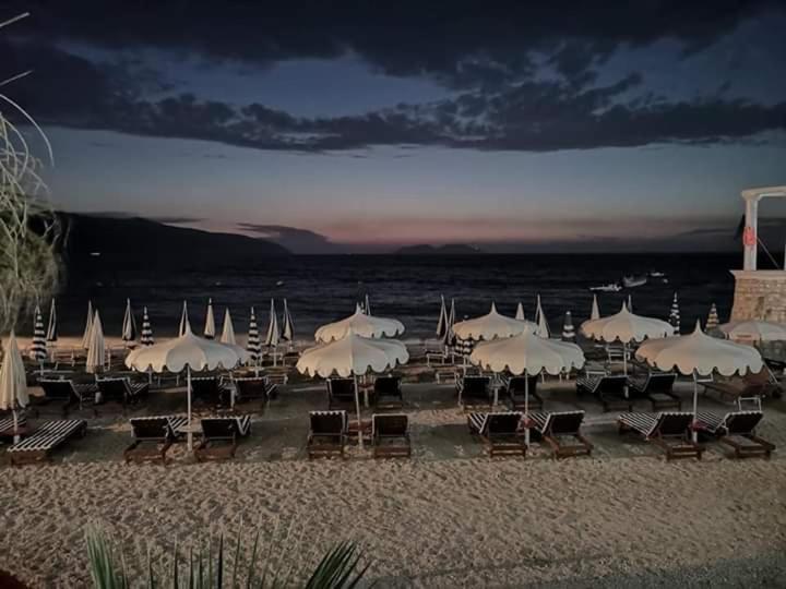 Palmanova Beach Mardok Vlore Bagian luar foto