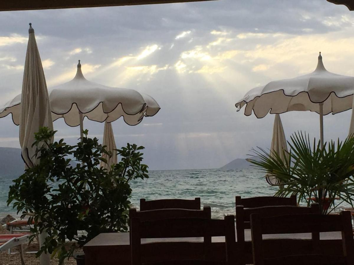 Palmanova Beach Mardok Vlore Bagian luar foto