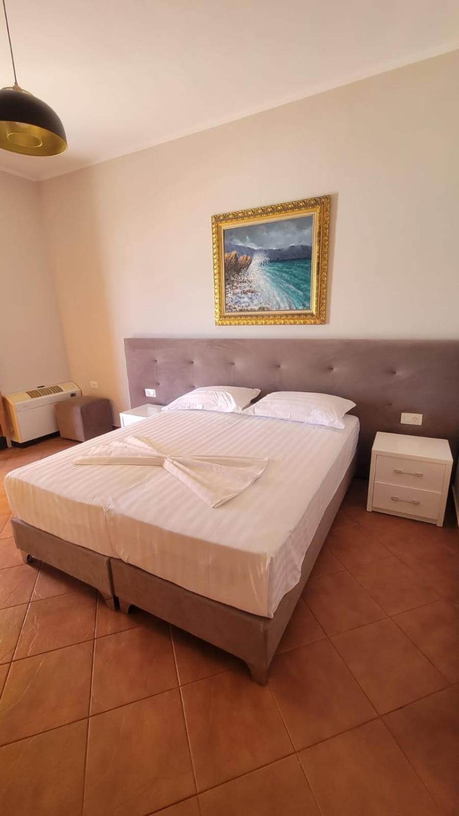 Palmanova Beach Mardok Vlore Bagian luar foto