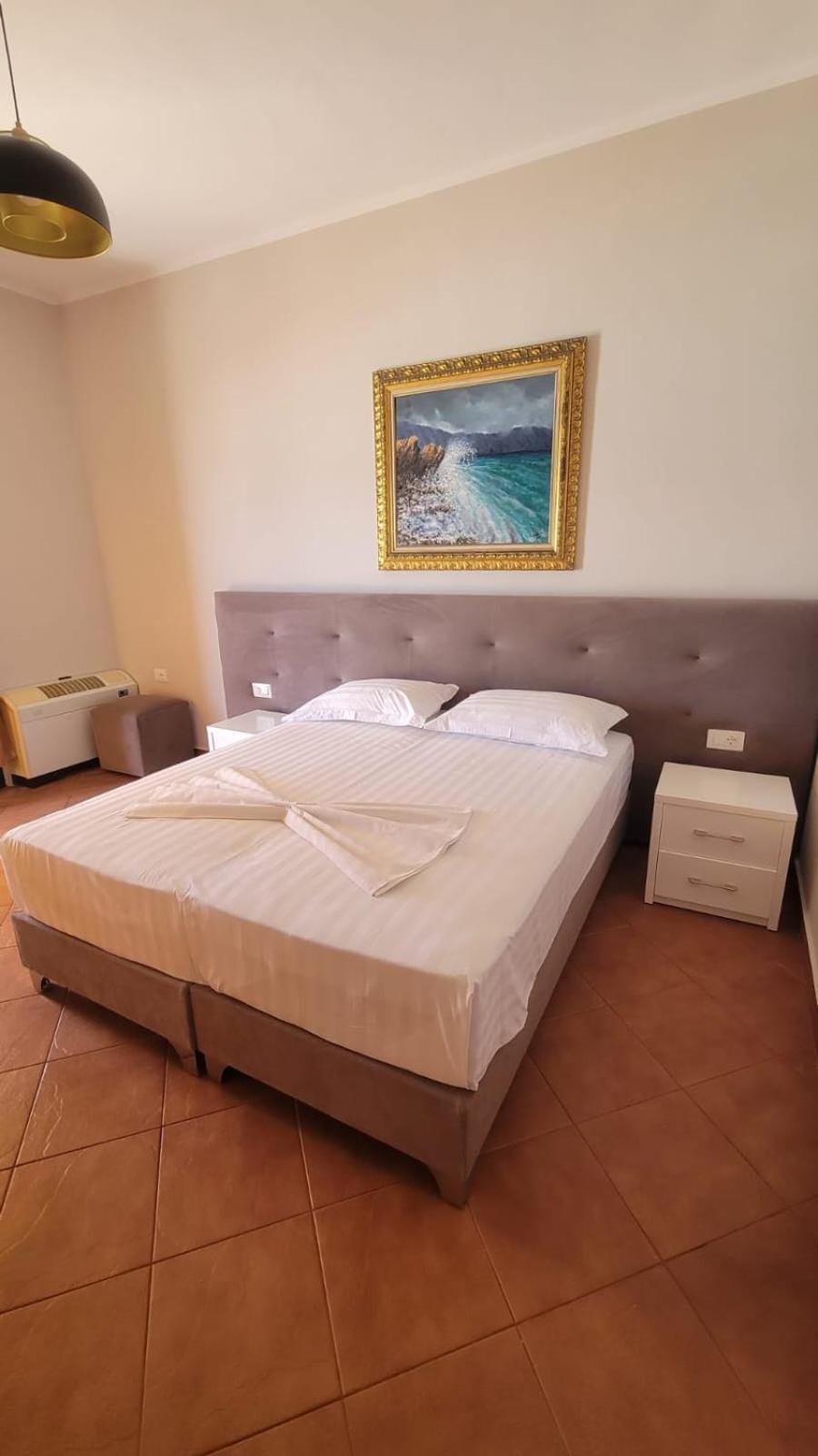 Palmanova Beach Mardok Vlore Bagian luar foto